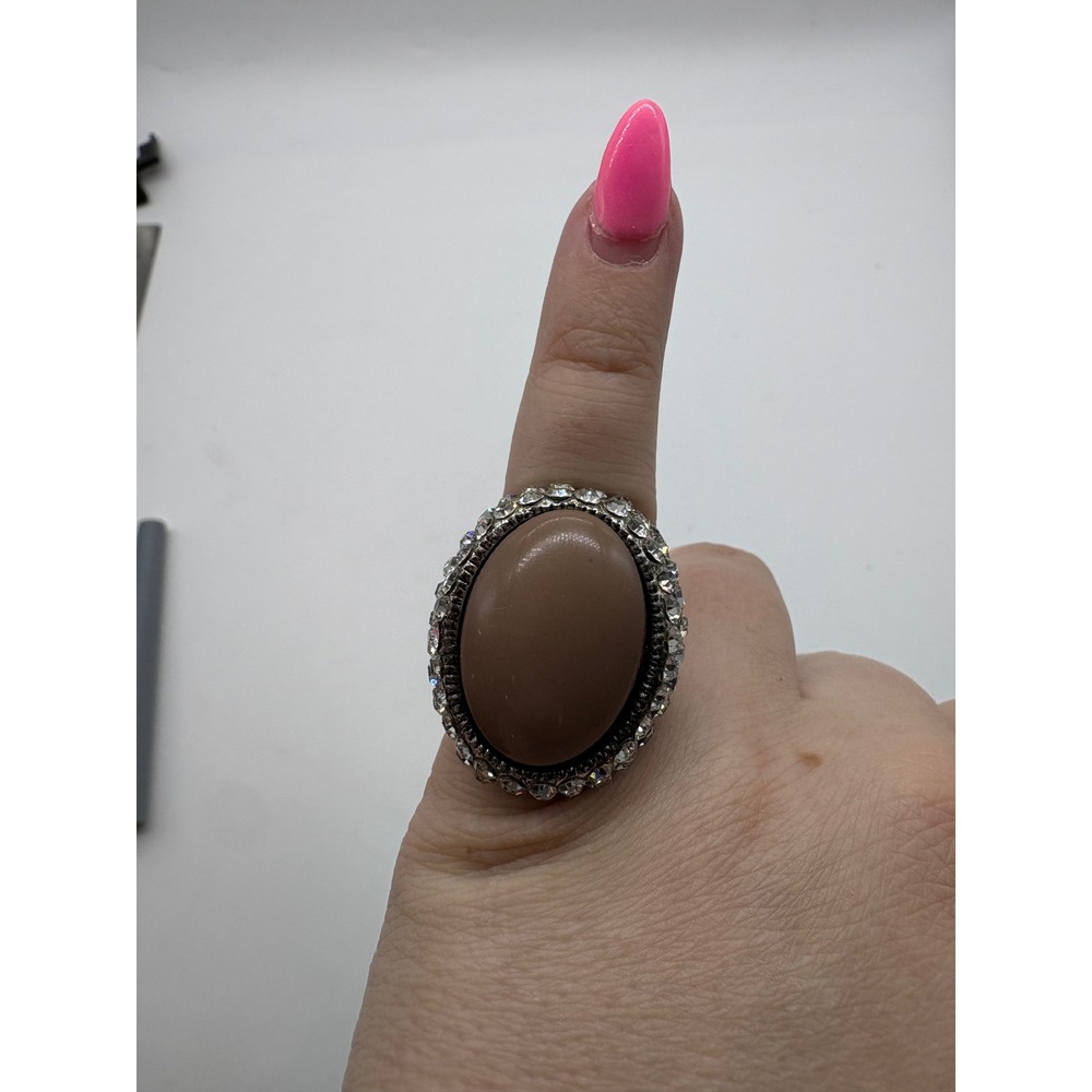 Vtg Silver Tone Taupe‎ Oval Cabochon Rhinestone Halo Statement Ring 6.25 - Picture 5 of 8